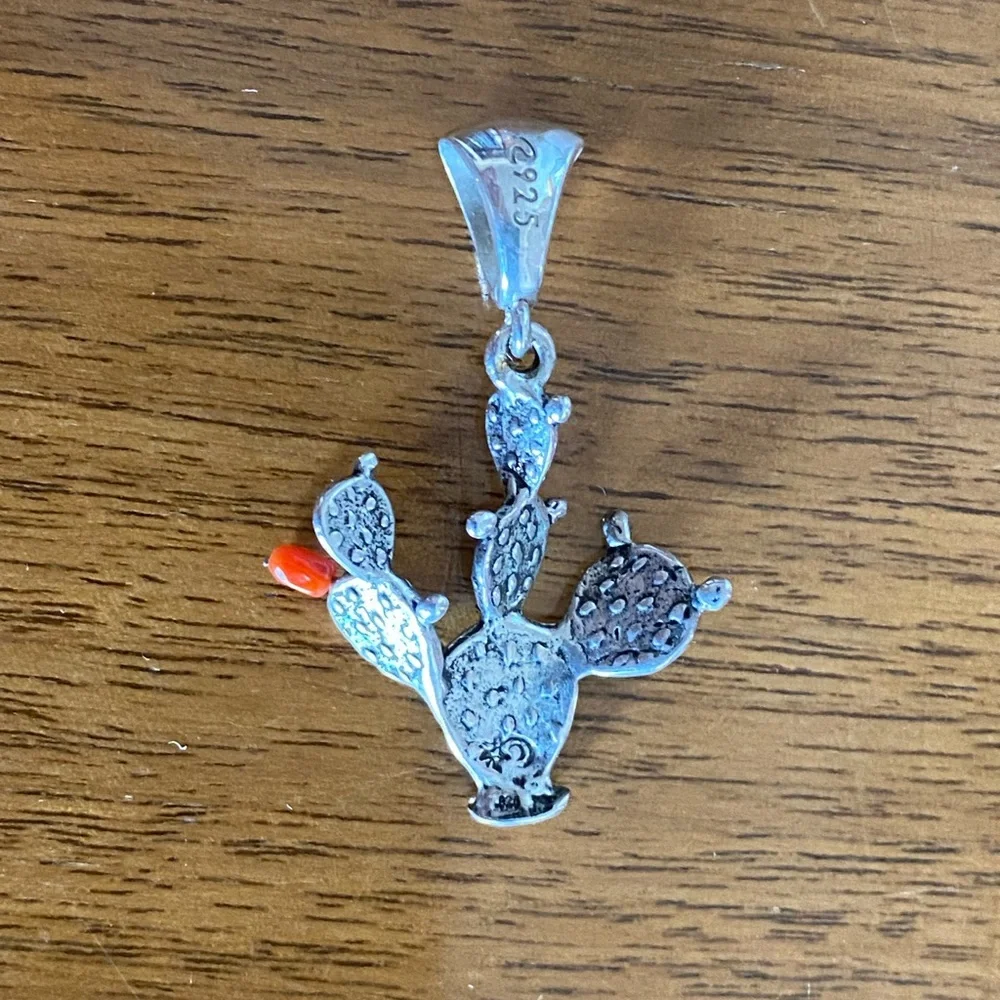 925 3D Sterling Silver Prickly Pear Cactus Pendant with Coral Bead Blossom - Picture 2 of 5